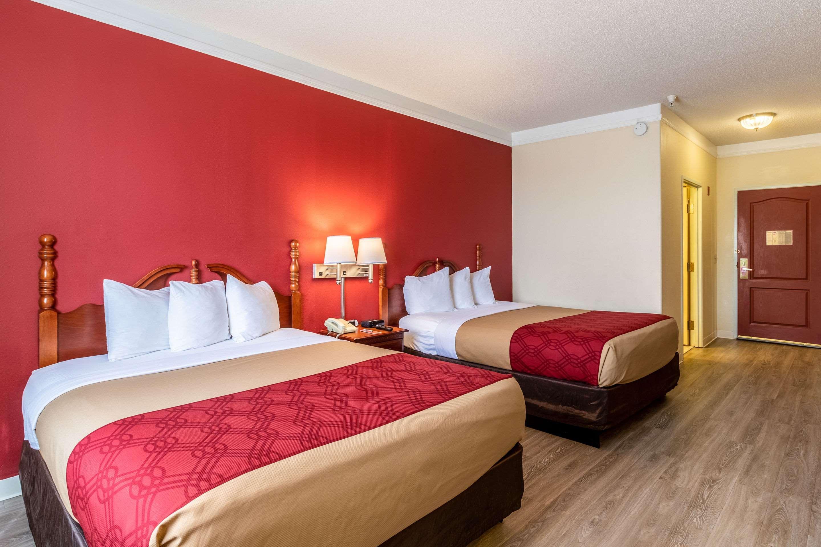 Econo Lodge Inn & Suites Douglasville Exterior photo
