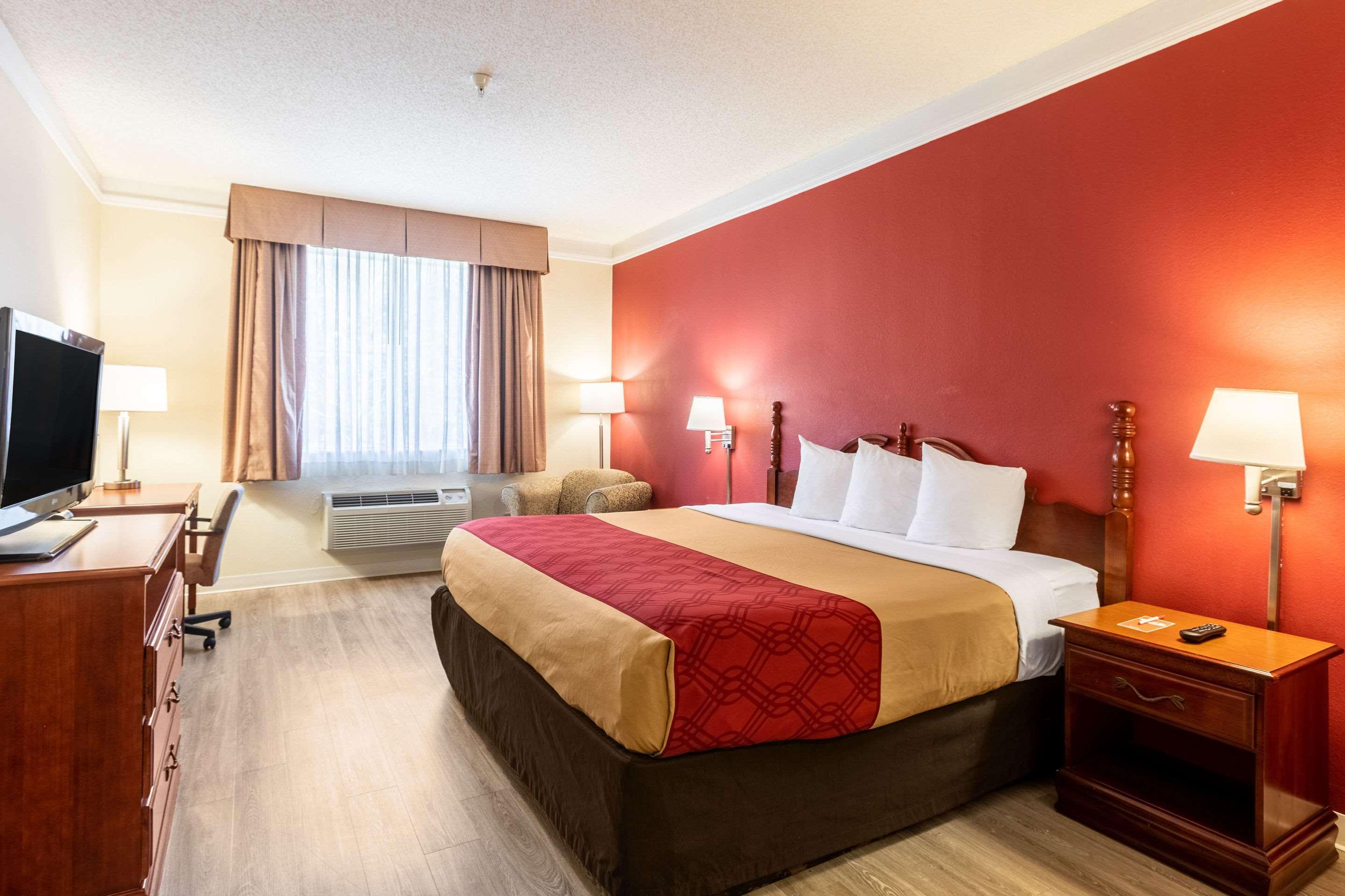 Econo Lodge Inn & Suites Douglasville Exterior photo