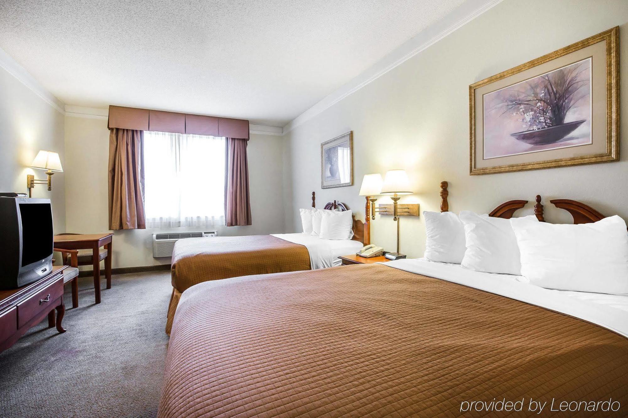 Econo Lodge Inn & Suites Douglasville Exterior photo